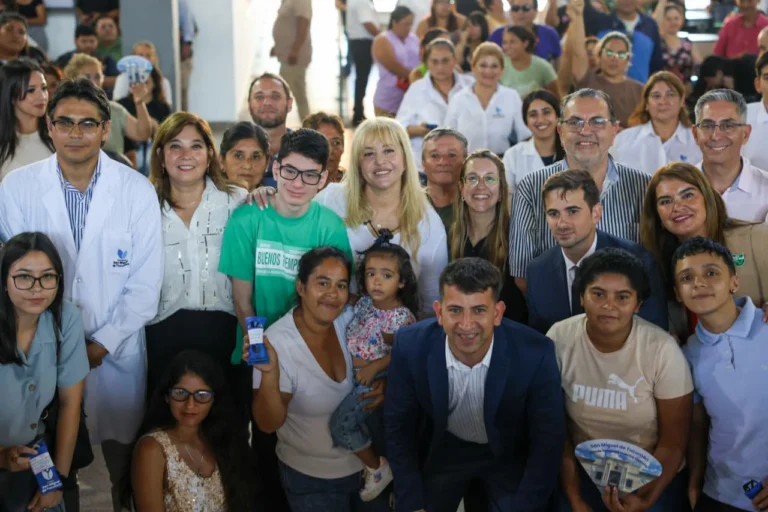Rossana Chahla profundiza las políticas de inclusión con la entrega de 396 ecolentes a vecinos y empleados municipales