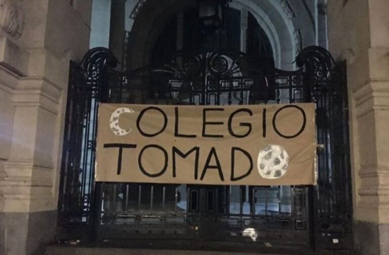 Toman el Nacional Buenos Aires y el Pellegrini en reclamo por el financiamiento universitario