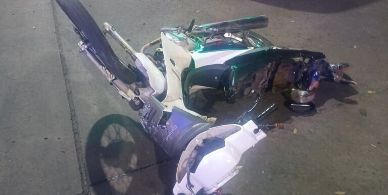 Una motociclista murió en un accidente en Tolosa