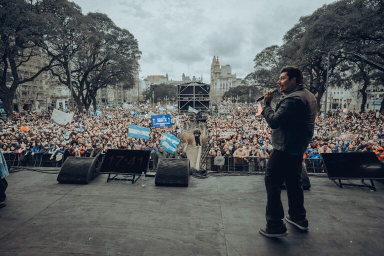 Una multitud volvió a marchar por Jesús en Buenos Aires tras nueve años