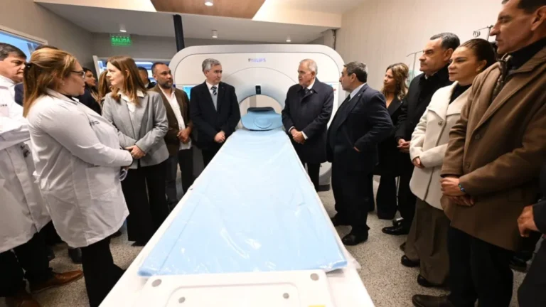 Jaldo pide un relevamiento sobre la atención de extranjeros en el sistema de salud tucumano