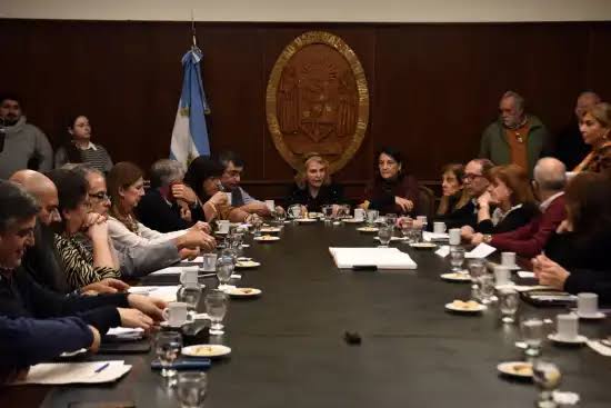 Consejo Superior de la UNT: sesión clave para definir cronograma electoral y disputa judicial